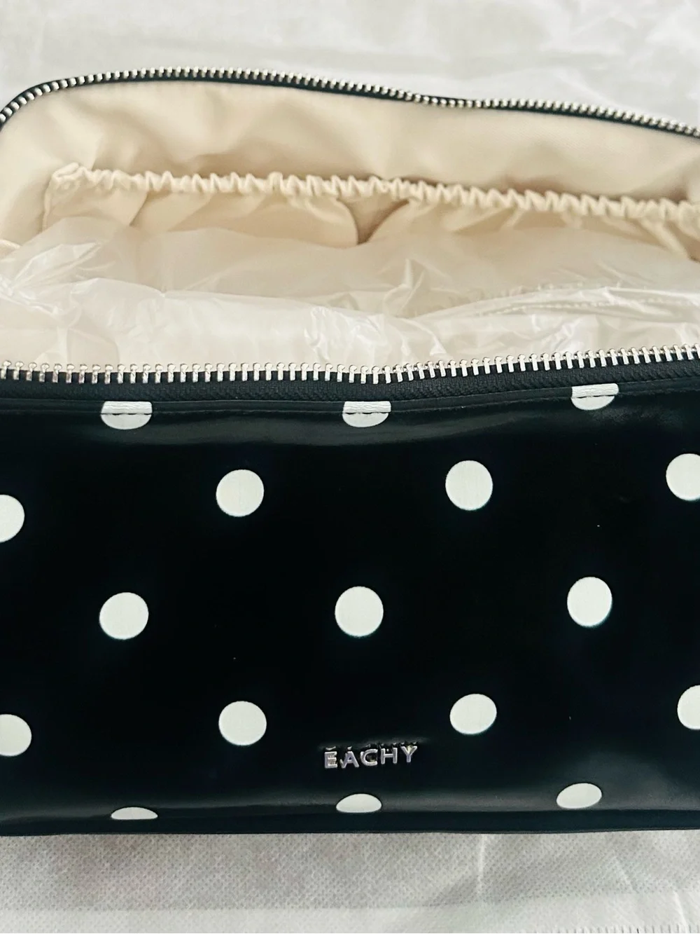 🍁Black and White Polka Dot Cosmetic Case